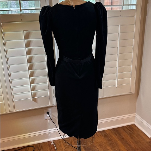 Sleepy Hollow Black Stretch velvet Dress NWT 9-12-003 - Picture 2 of 8